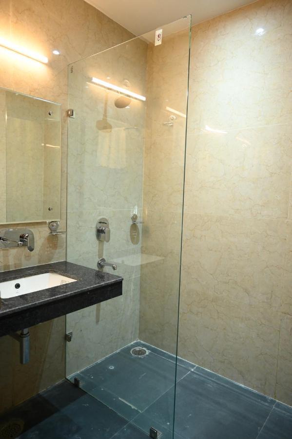 Neel Clarks Inn Express Agra  Exterior foto