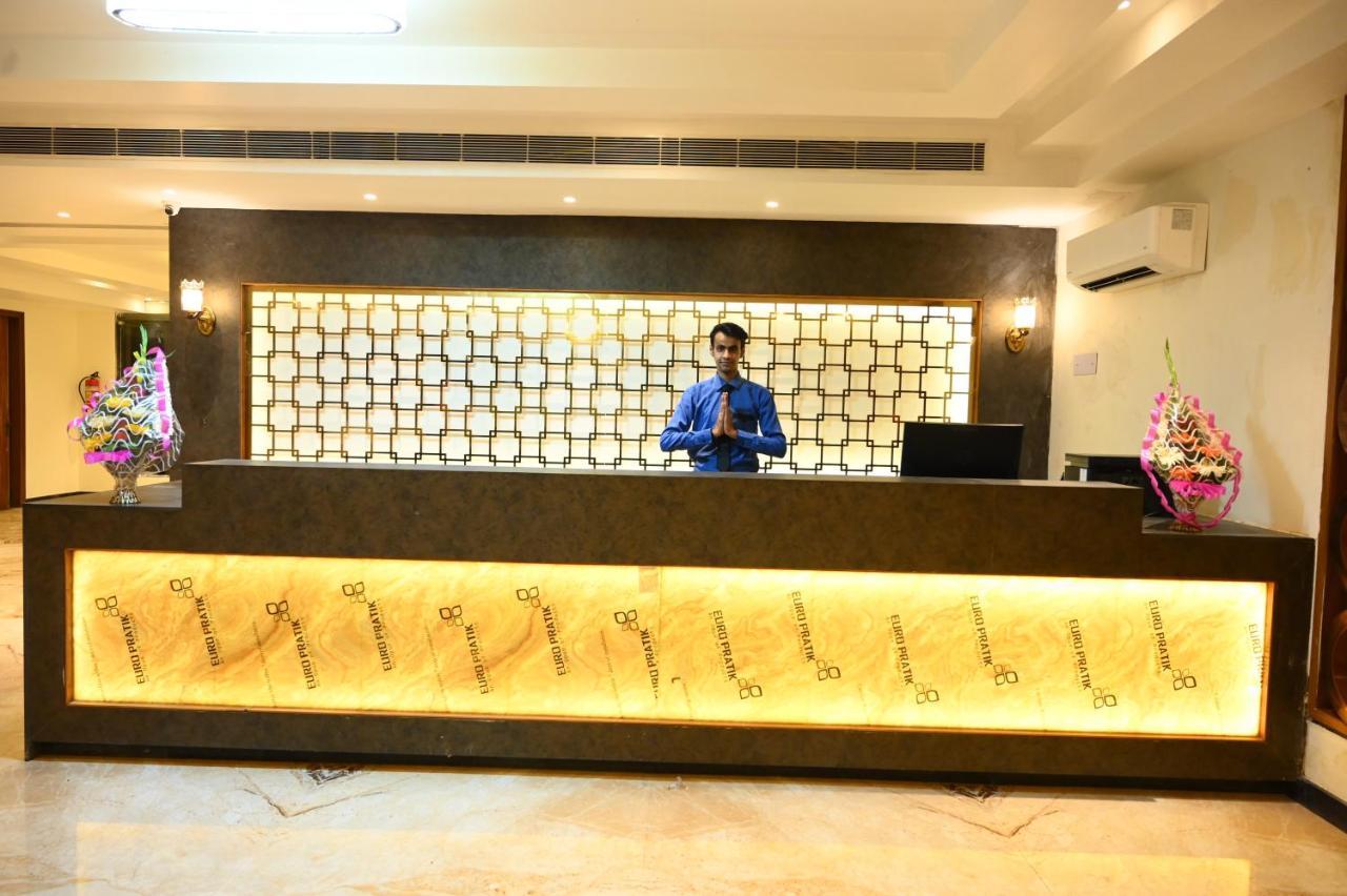 Neel Clarks Inn Express Agra  Exterior foto