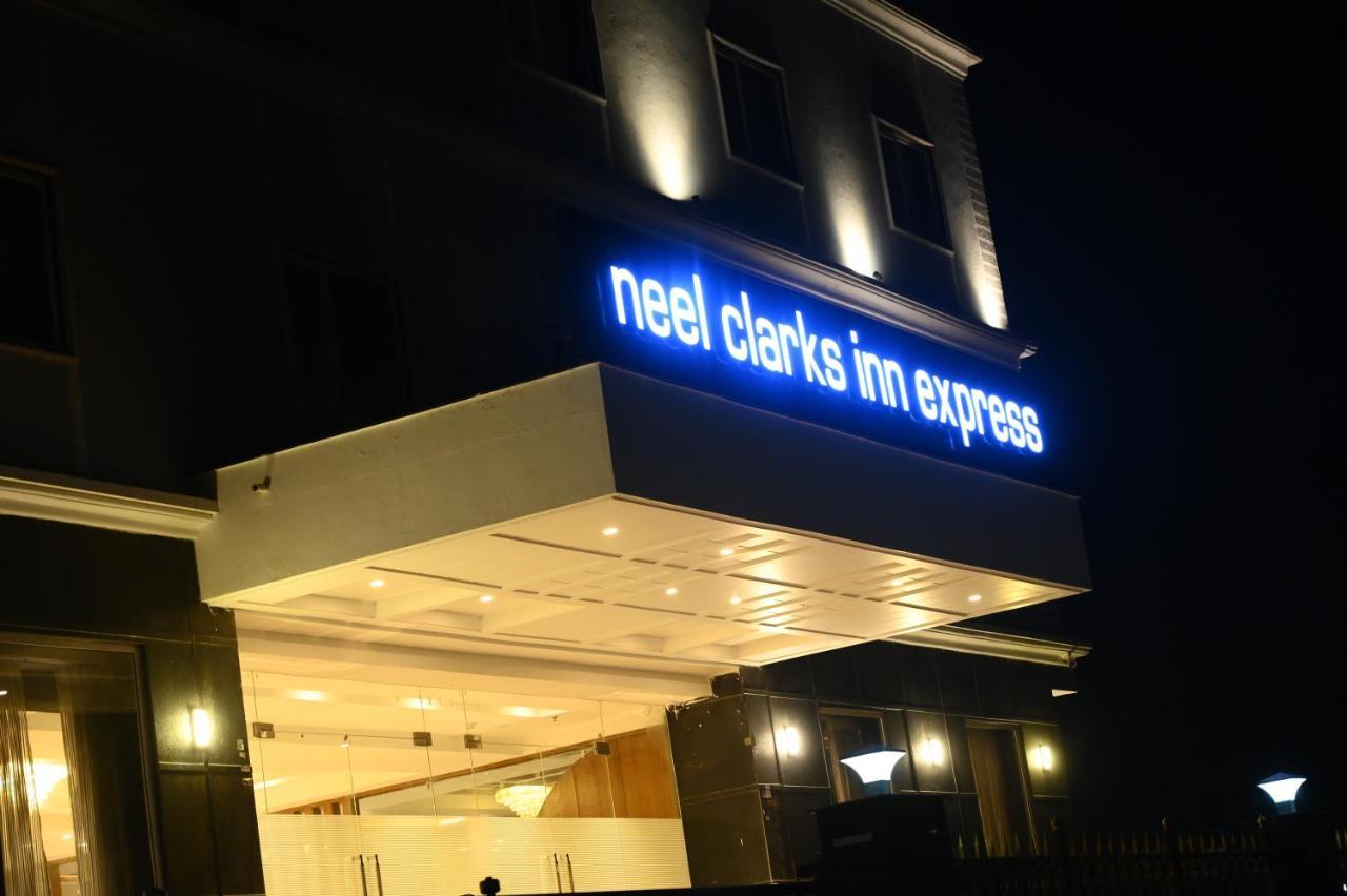 Neel Clarks Inn Express Agra  Exterior foto