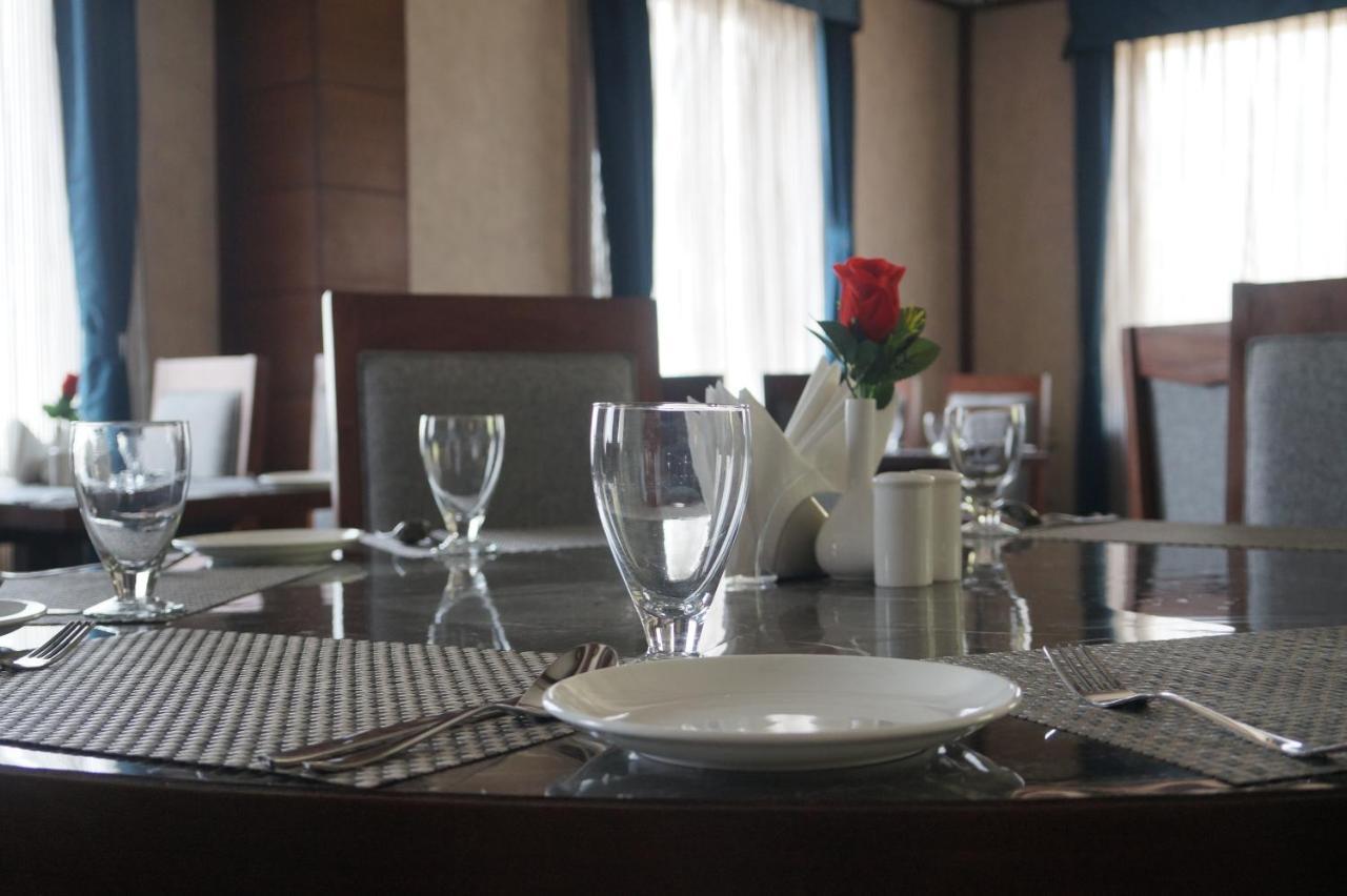 Neel Clarks Inn Express Agra  Exterior foto